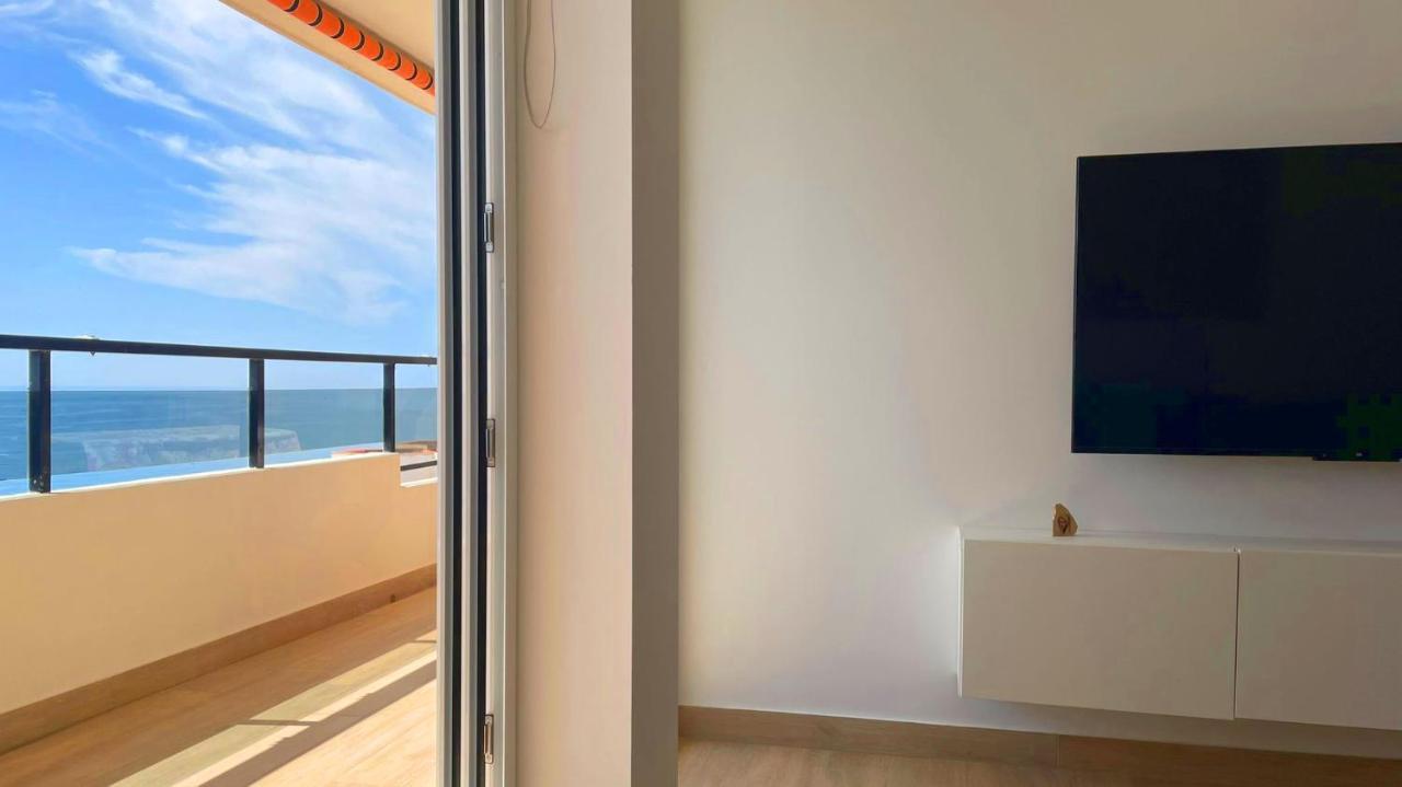 Beachfront -- New Luxury Apartment -- 1ª Linea Playa -- Fuengirola City Center -- Private Parking -- Panoramic Sea Views -- المظهر الخارجي الصورة